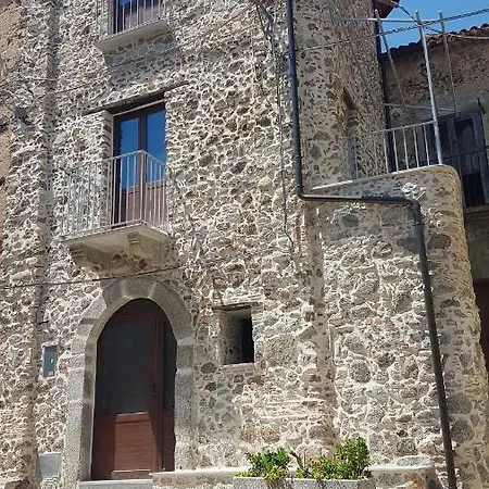 San Giuseppe בית הארחה ניקוטרה